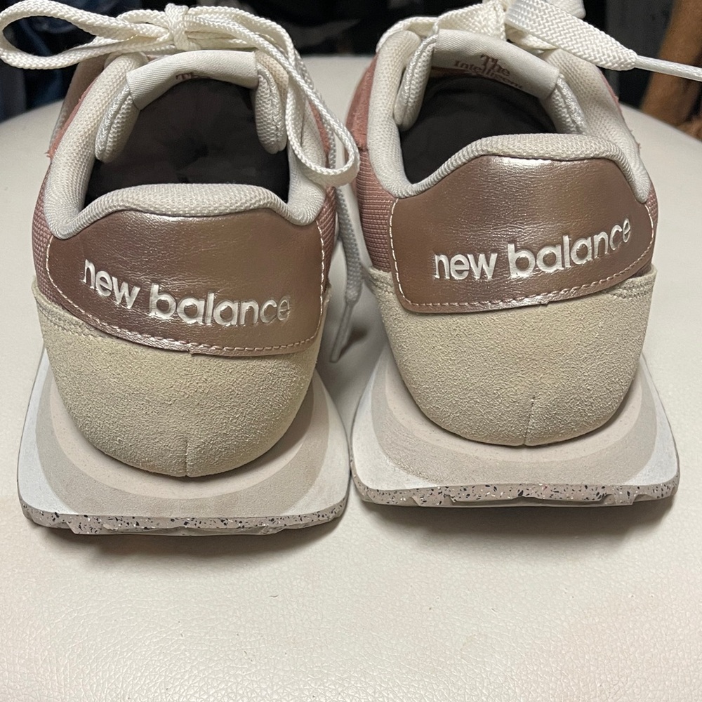 New Balance 237 Women's Rose and Beige Sneakers 8.5 - Picture 3 of 7
